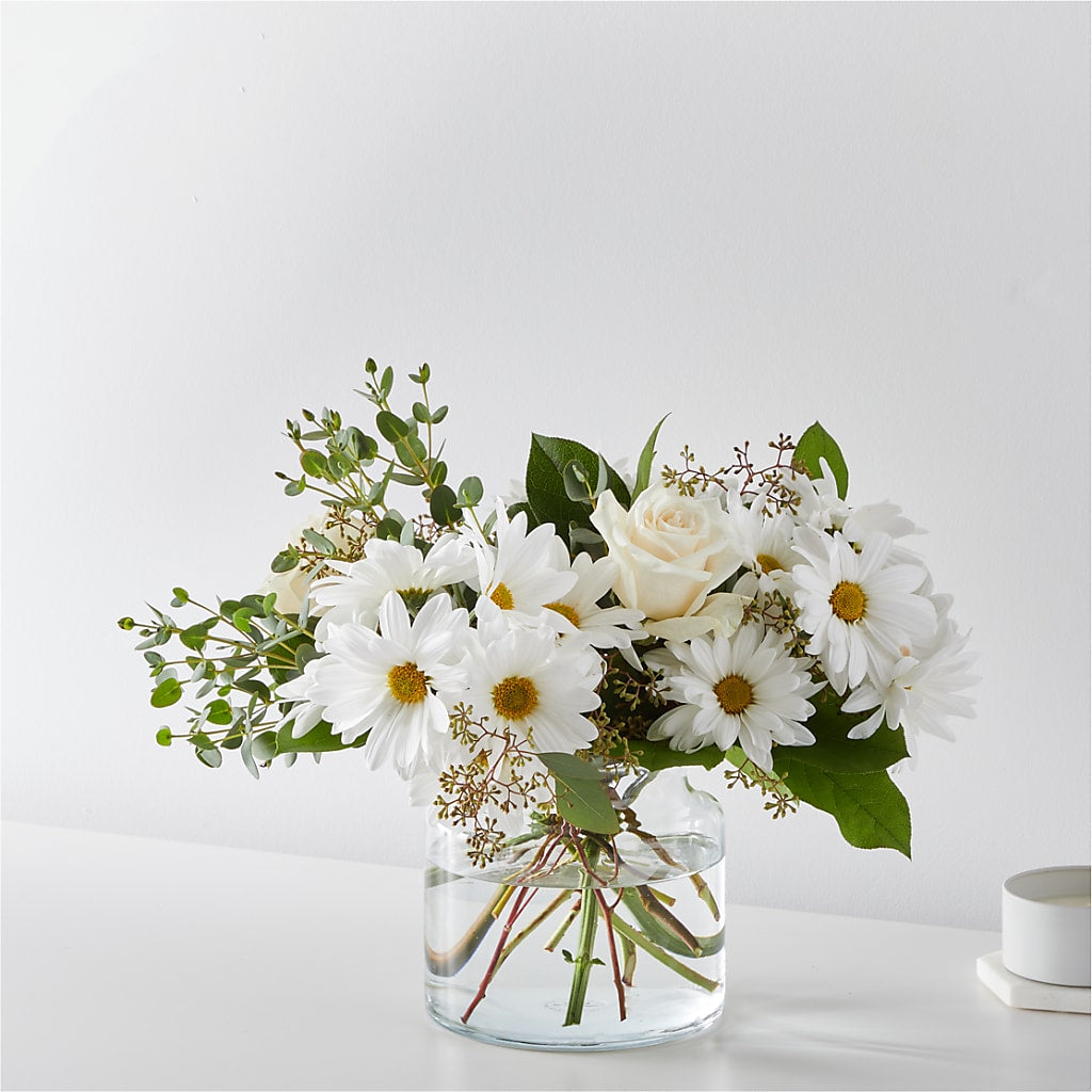 Fresh Linen Bouquet – HAYLEE FLOWERS & VARIETIES, Freeport NY