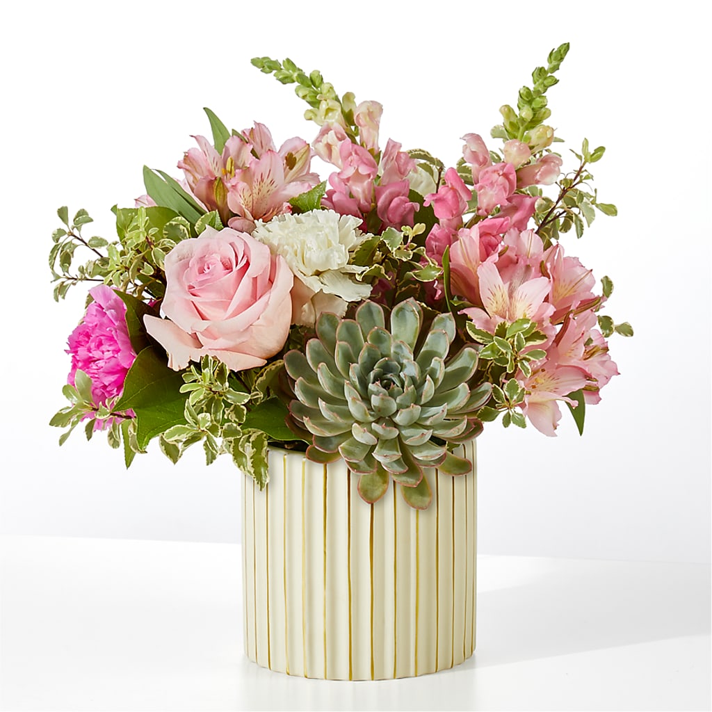 Magenta Musings Bouquet – HAYLEE FLOWERS & VARIETIES, Freeport NY