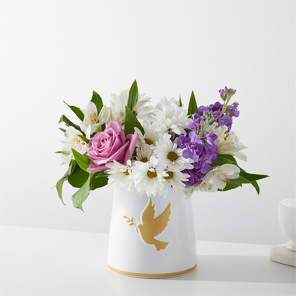 Garden of Peace Bouquet – HAYLEE FLOWERS & VARIETIES, Freeport NY