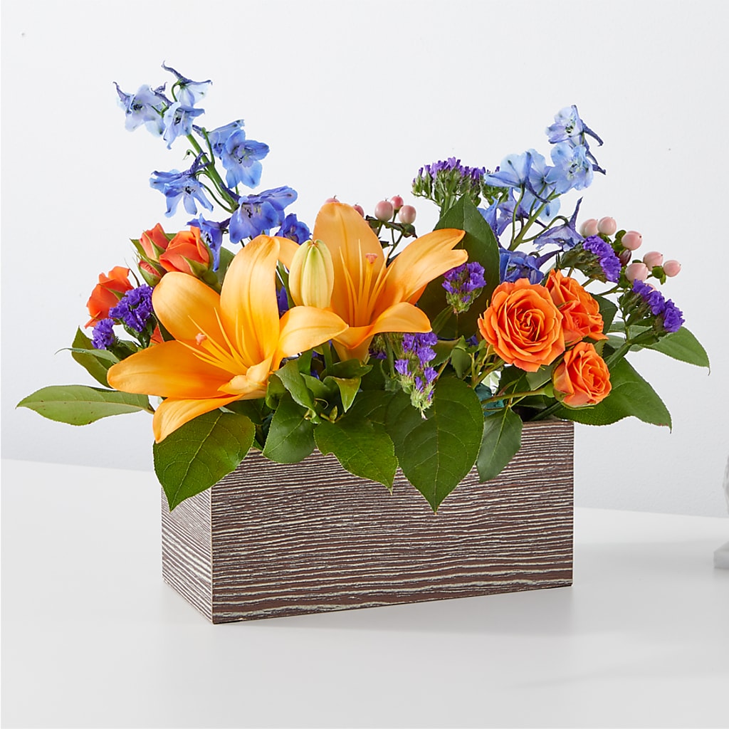Radiant Citrus Box Bouquet – HAYLEE FLOWERS & VARIETIES, Freeport NY