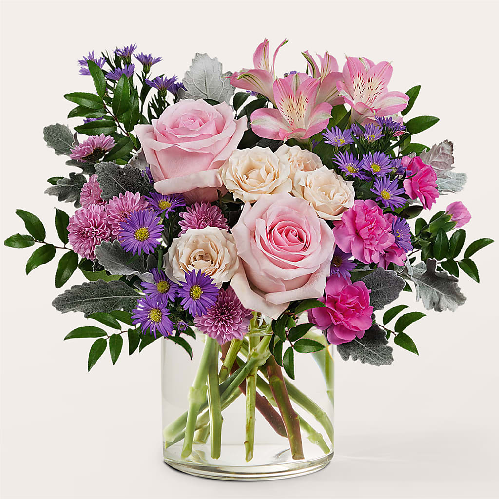 Light as a Feather Bouquet – HAYLEE FLOWERS & VARIETIES, Freeport NY