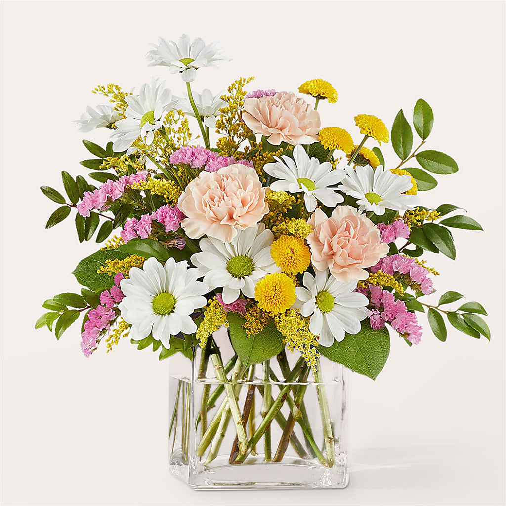 Country Cottage Bouquet – HAYLEE FLOWERS & VARIETIES, Freeport NY