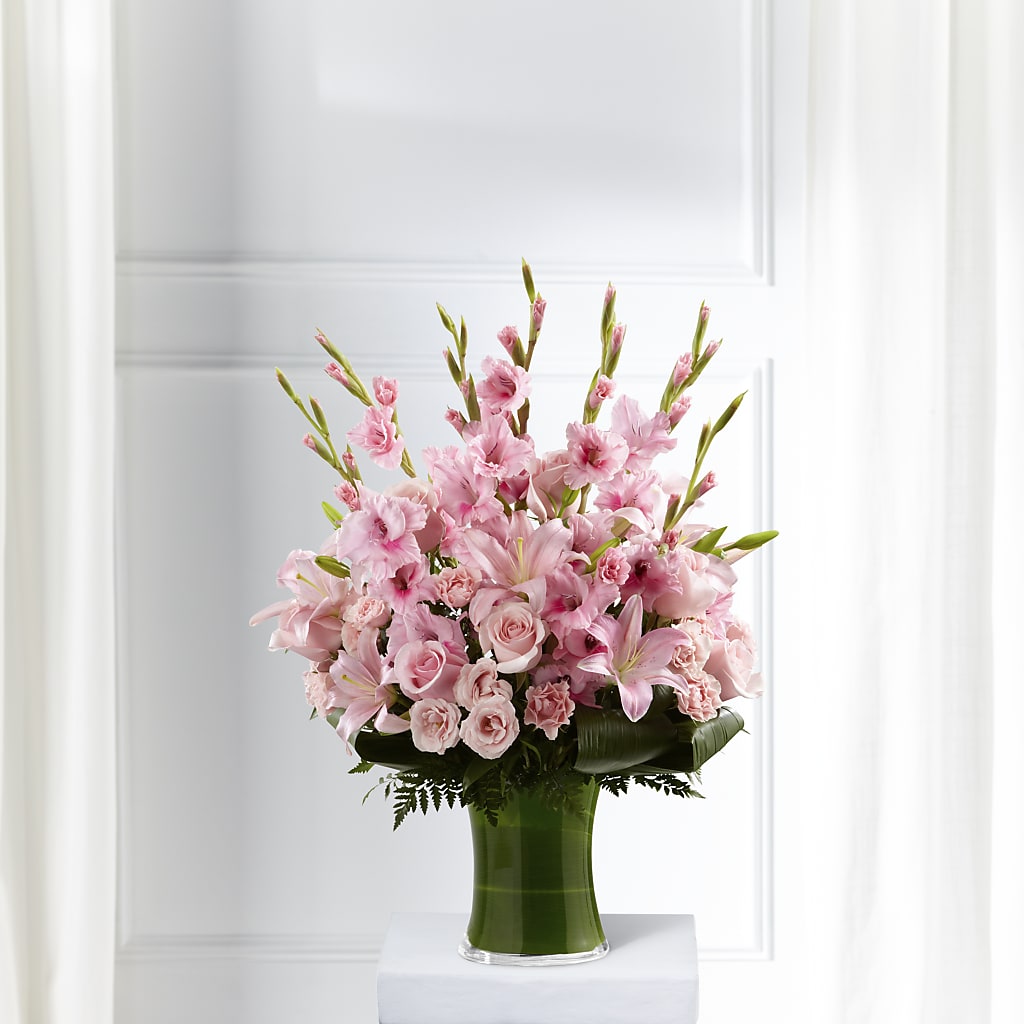 Lovely Tribute Bouquet – HAYLEE FLOWERS & VARIETIES, Freeport NY