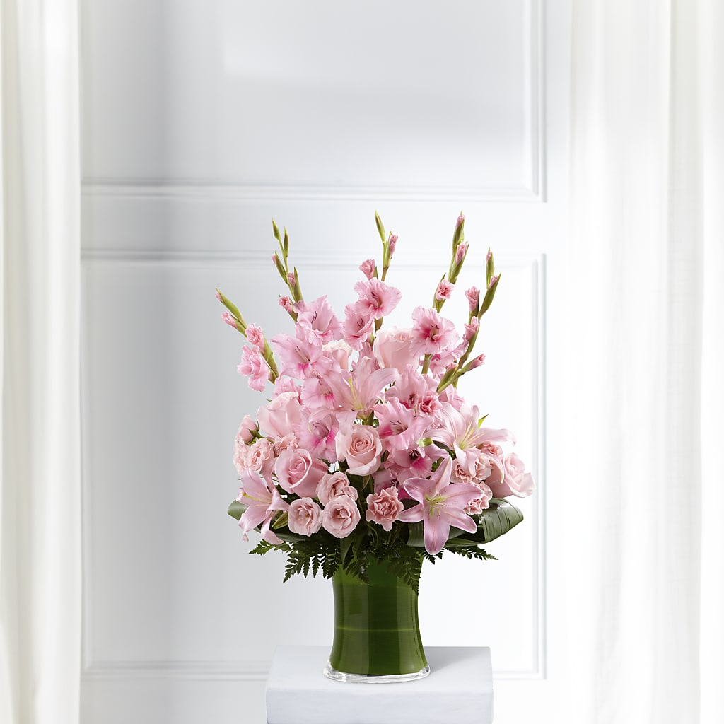 Lovely Tribute Bouquet – HAYLEE FLOWERS & VARIETIES, Freeport NY