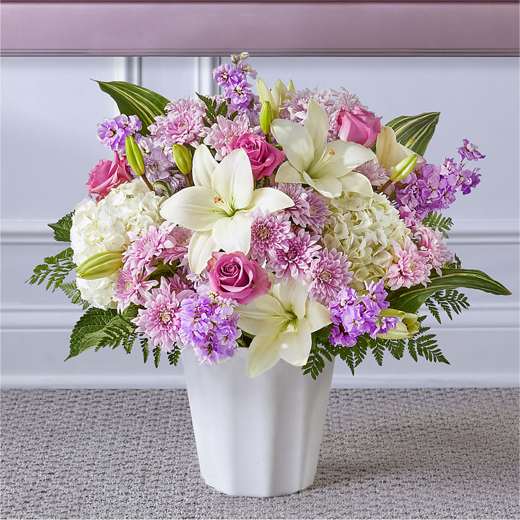 Heaven Sent Floor Basket – HAYLEE FLOWERS & VARIETIES, Freeport NY