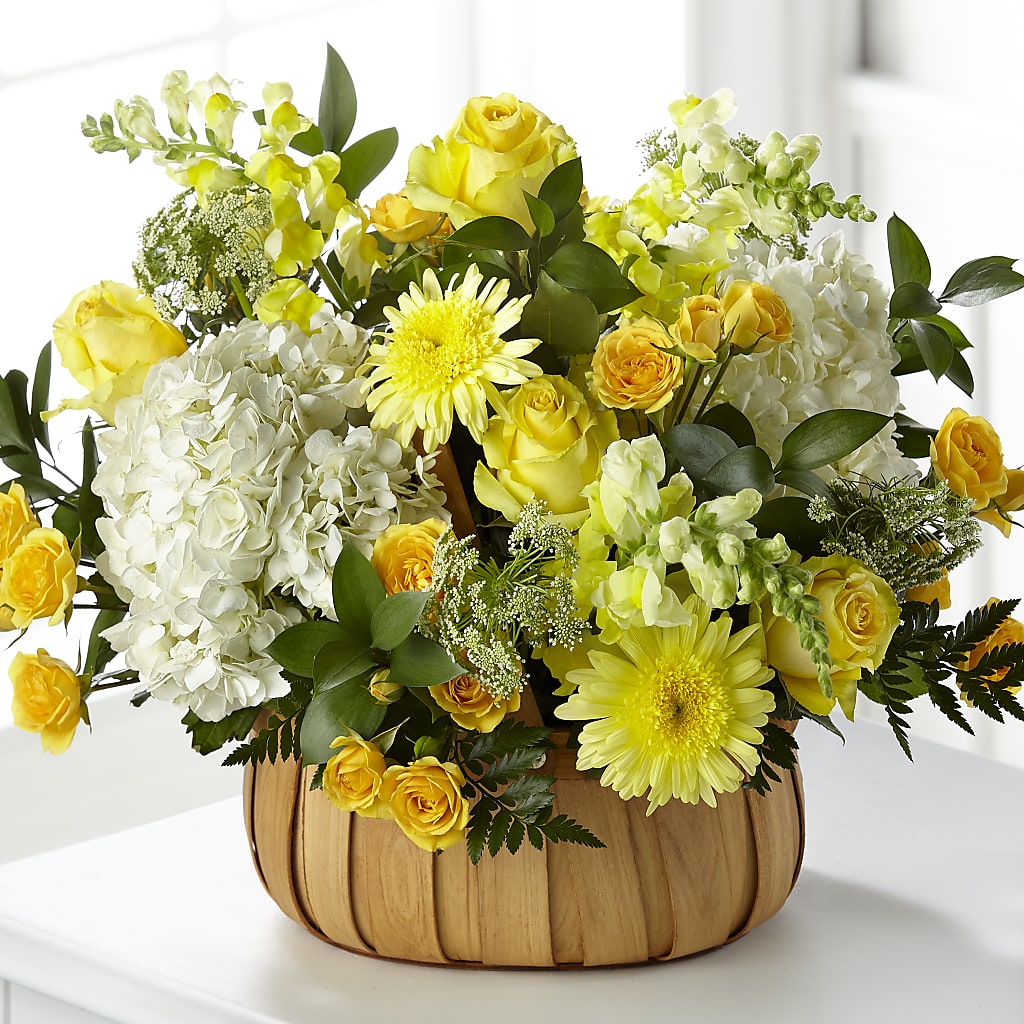 Rustic Remembrance Basket – HAYLEE FLOWERS & VARIETIES, Freeport NY