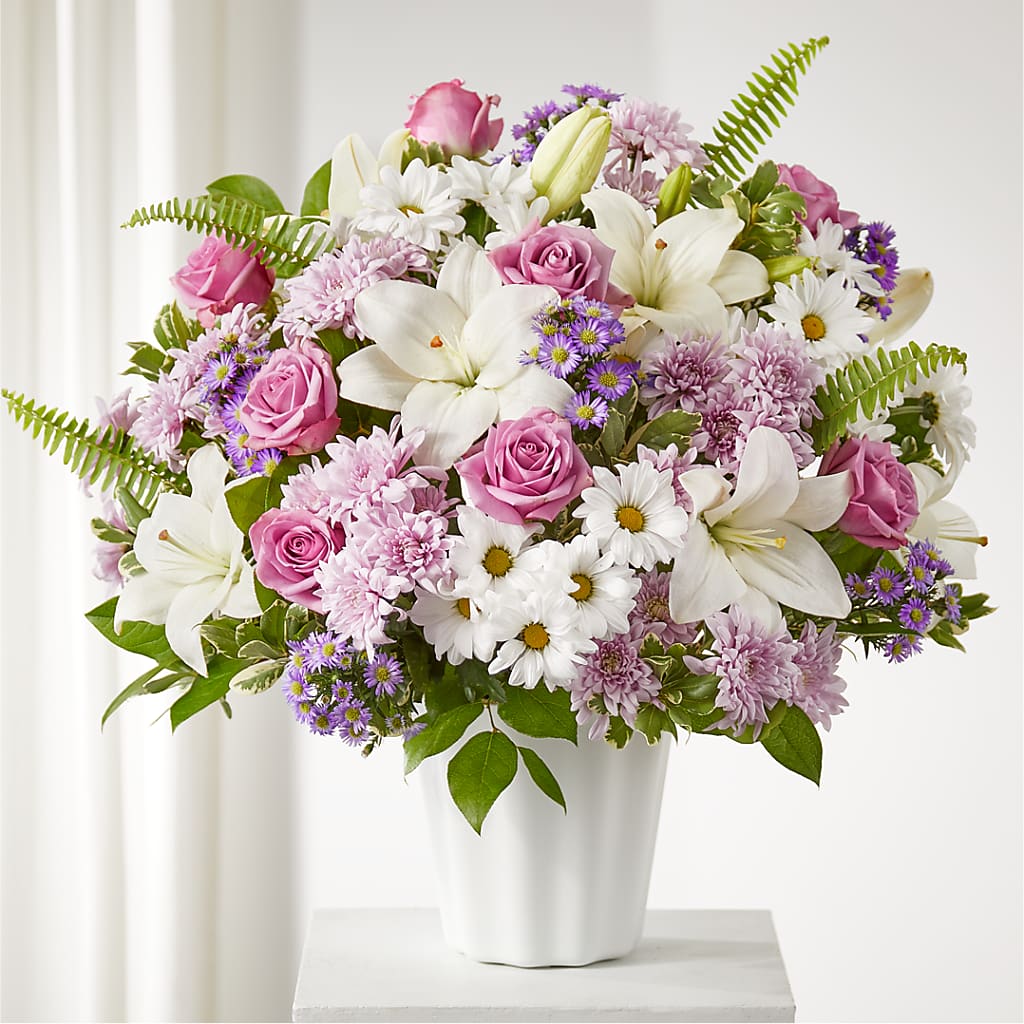 Warmest Thoughts Tabletop Basket – HAYLEE FLOWERS & VARIETIES, Freeport NY
