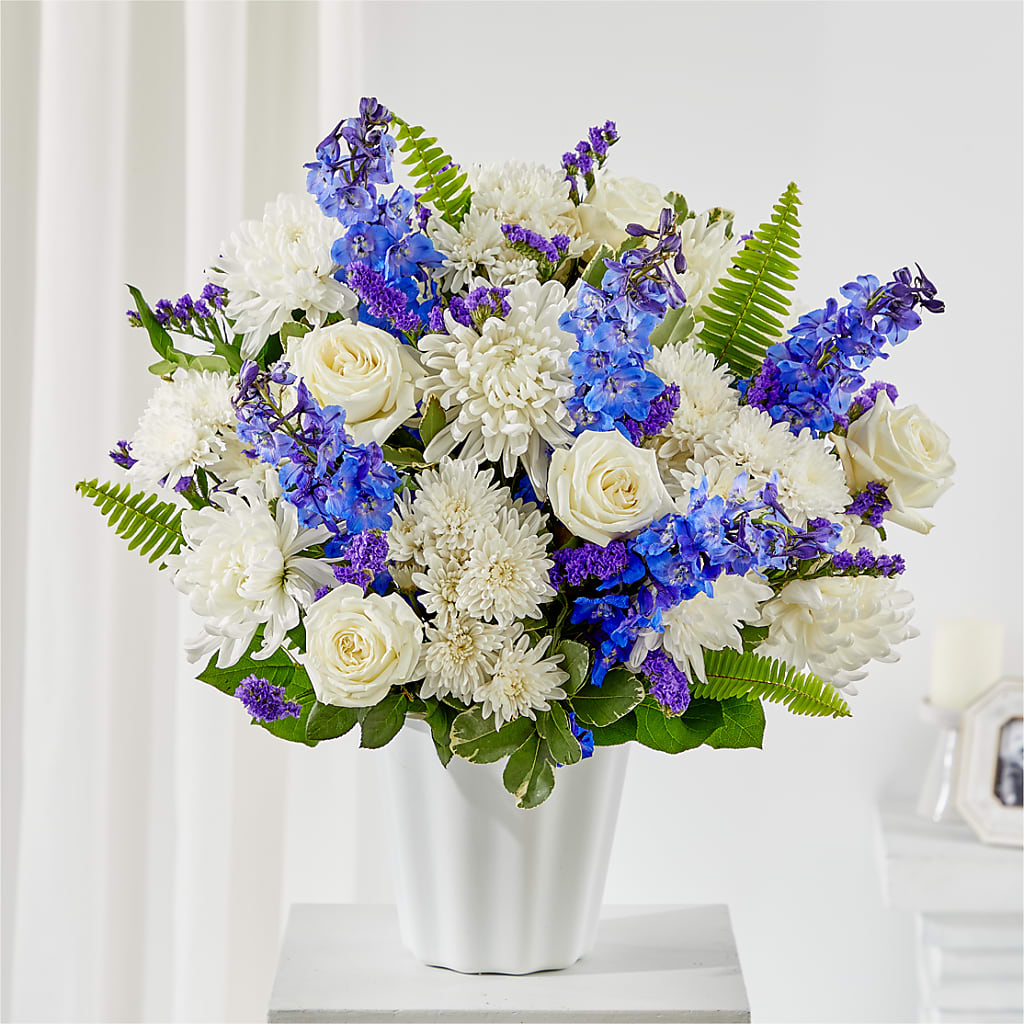 Hold Dear Tabletop Basket – HAYLEE FLOWERS & VARIETIES, Freeport NY