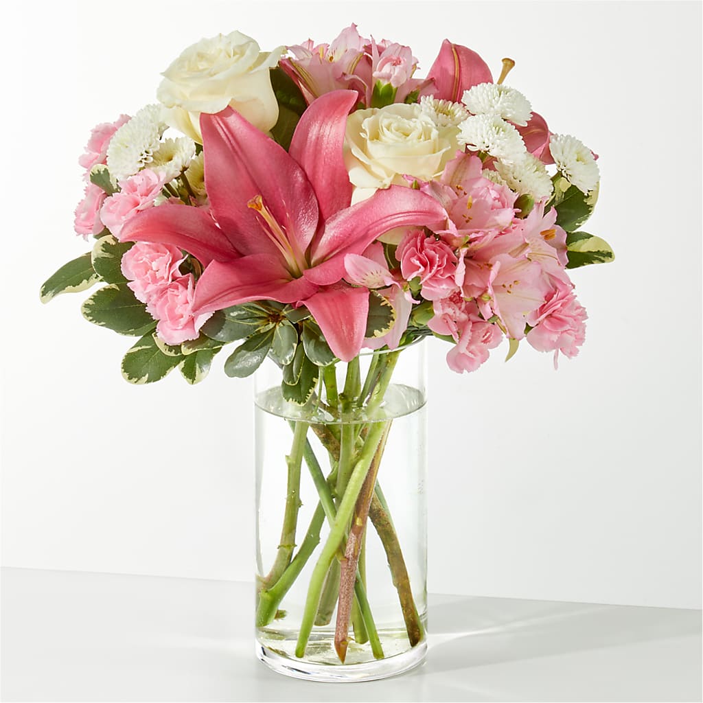 Piece of Cake Bouquet – HAYLEE FLOWERS & VARIETIES, Freeport NY