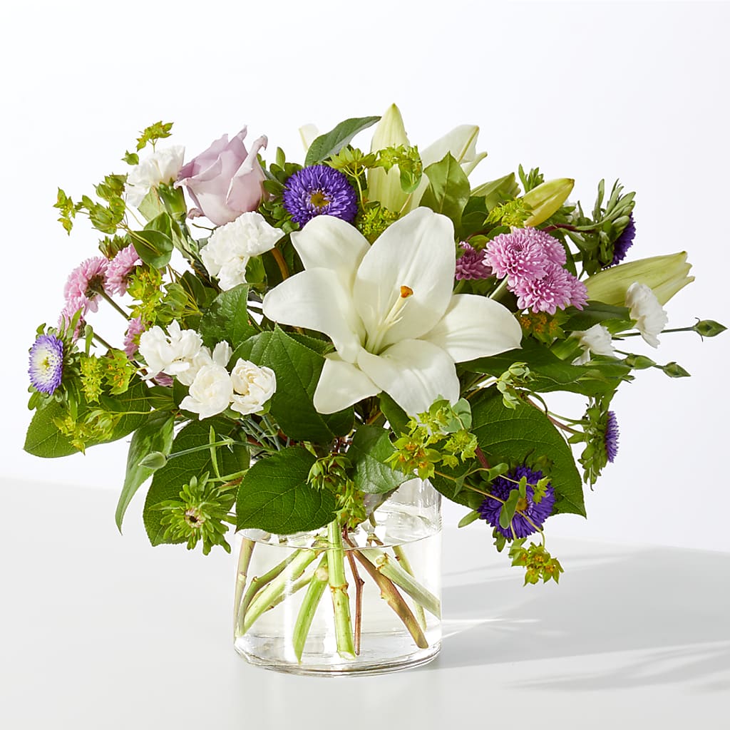 April Showers Bouquet – HAYLEE FLOWERS & VARIETIES, Freeport NY