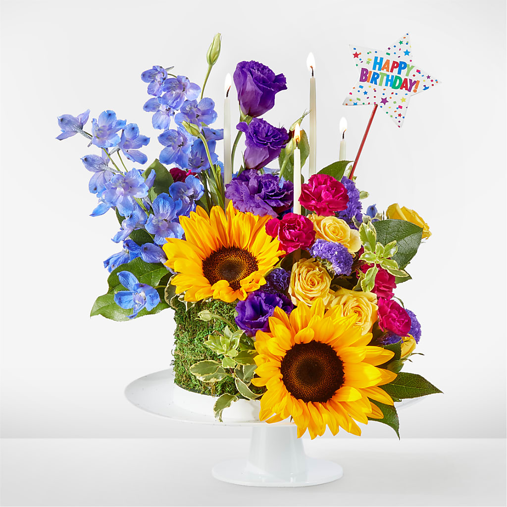 Star of the Day Floral Cake – HAYLEE FLOWERS & VARIETIES, Freeport NY