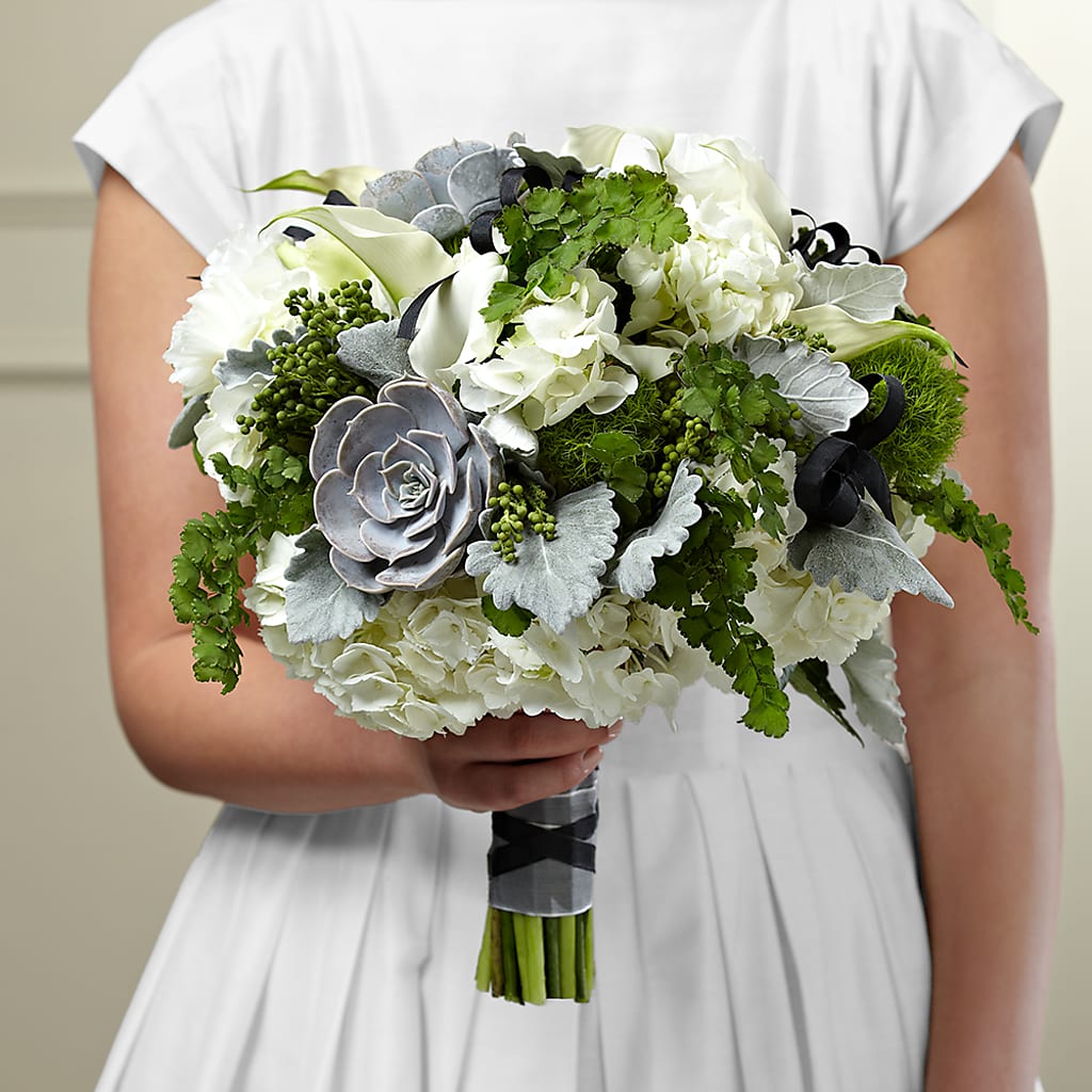 Sweet Innocence Bouquet – HAYLEE FLOWERS & VARIETIES, Freeport NY