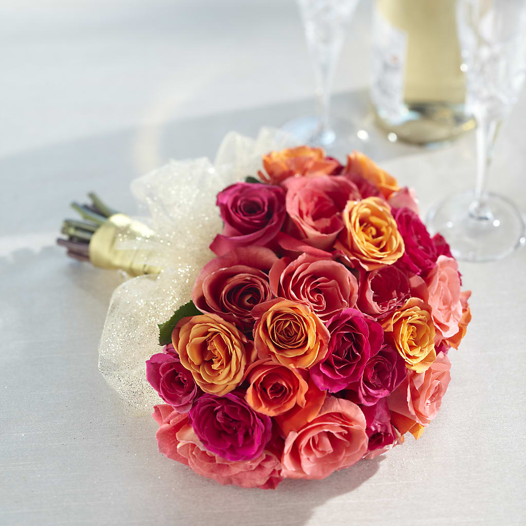 Sweet Roses Bouquet – HAYLEE FLOWERS & VARIETIES, Freeport NY