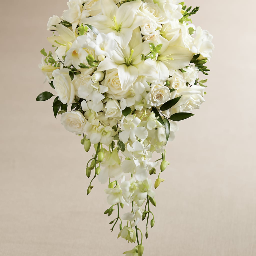 White Wonders Bouquet – HAYLEE FLOWERS & VARIETIES, Freeport NY