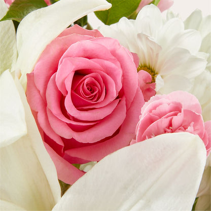 Whispers of Comfort Bouquet – HAYLEE FLOWERS & VARIETIES, Freeport NY