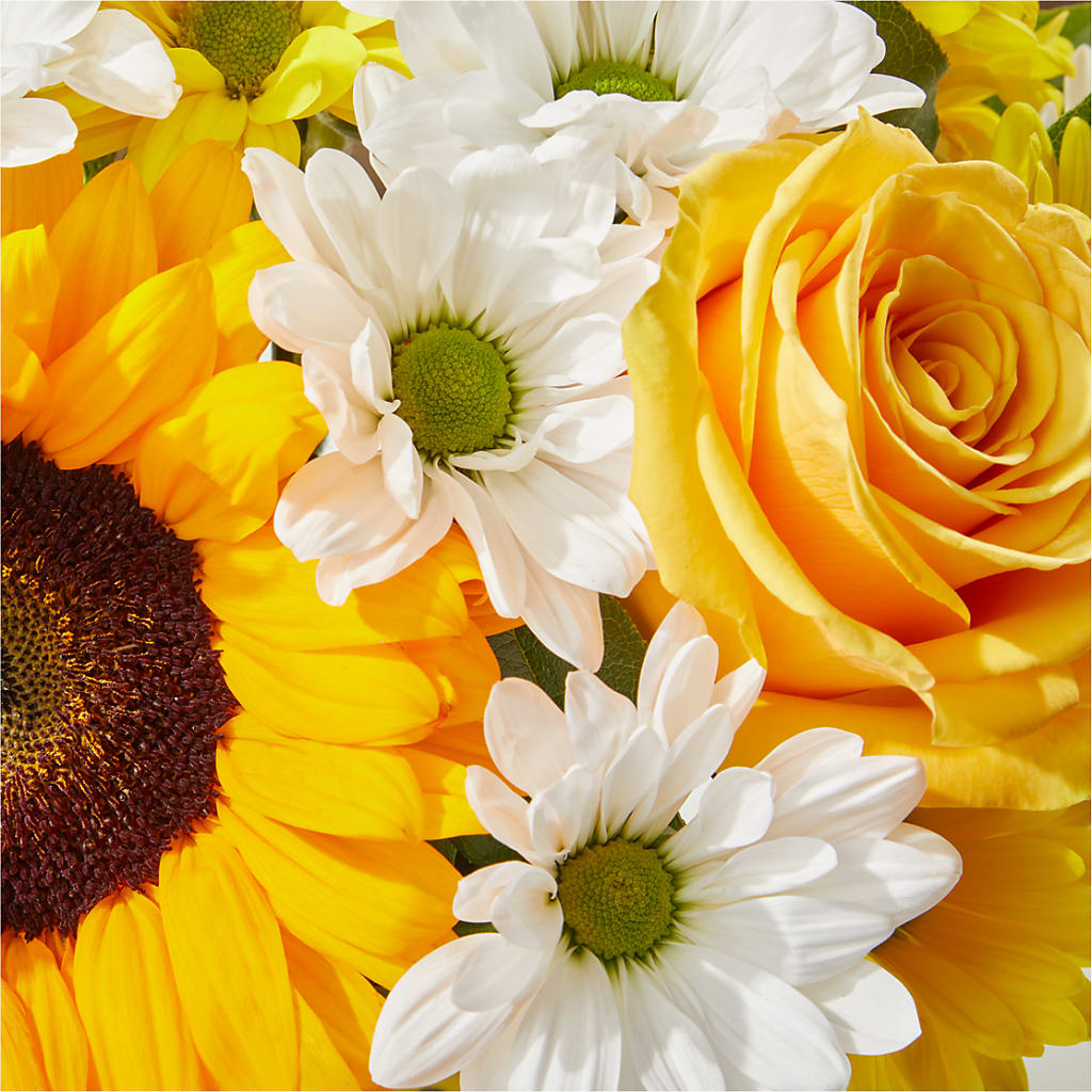 Be Happy Bouquet – HAYLEE FLOWERS & VARIETIES, Freeport NY