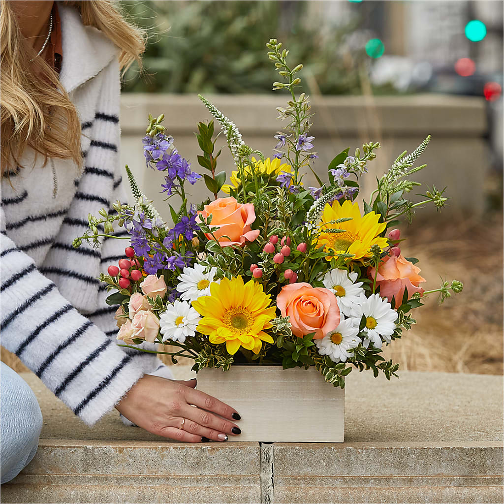 The Good Life Bouquet – HAYLEE FLOWERS & VARIETIES, Freeport NY
