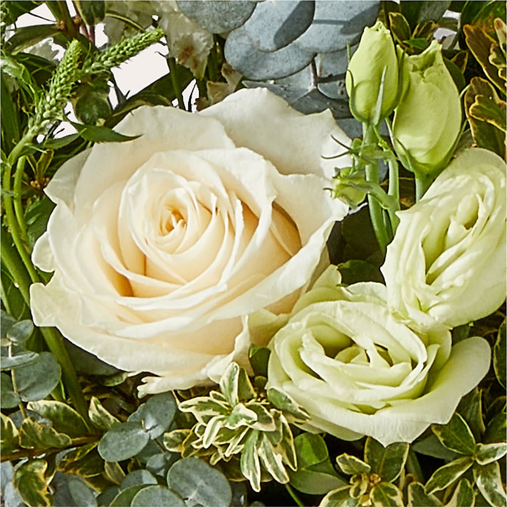 Cashmere Bouquet – HAYLEE FLOWERS & VARIETIES, Freeport NY