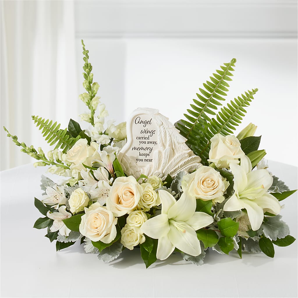 Holding You Close Arrangement – HAYLEE FLOWERS & VARIETIES, Freeport NY
