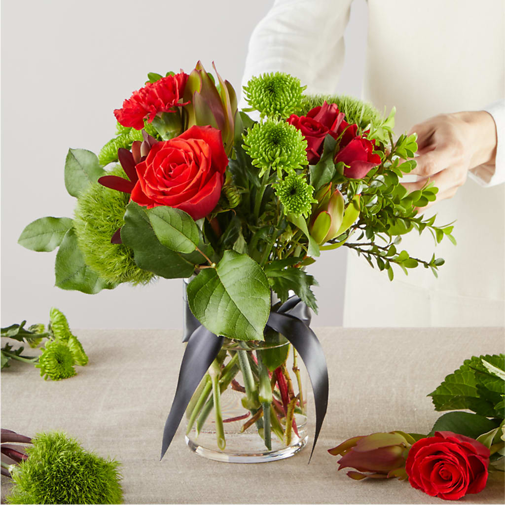 Heritage Kindle – A Florist Original – HAYLEE FLOWERS & VARIETIES, Freeport NY