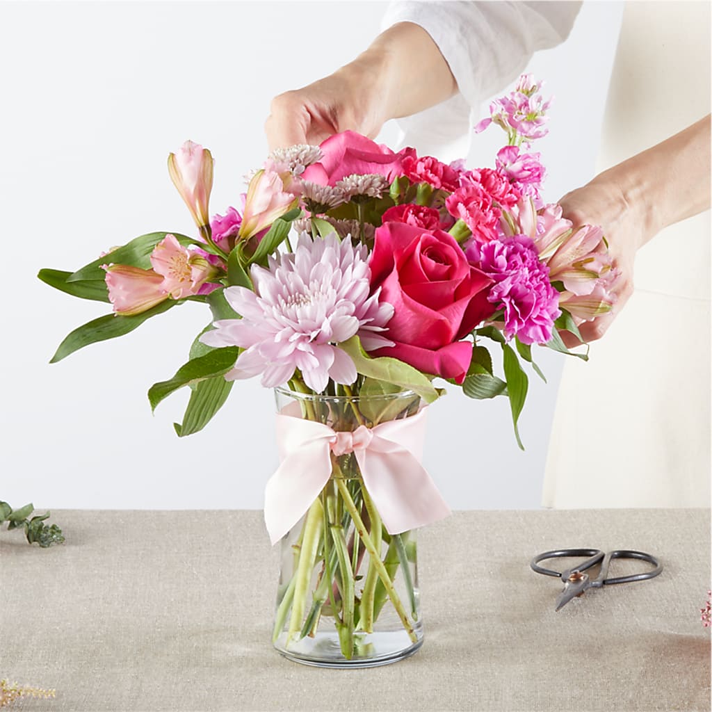 Pink Ribbon - A Florist Original – HAYLEE FLOWERS & VARIETIES, Freeport NY