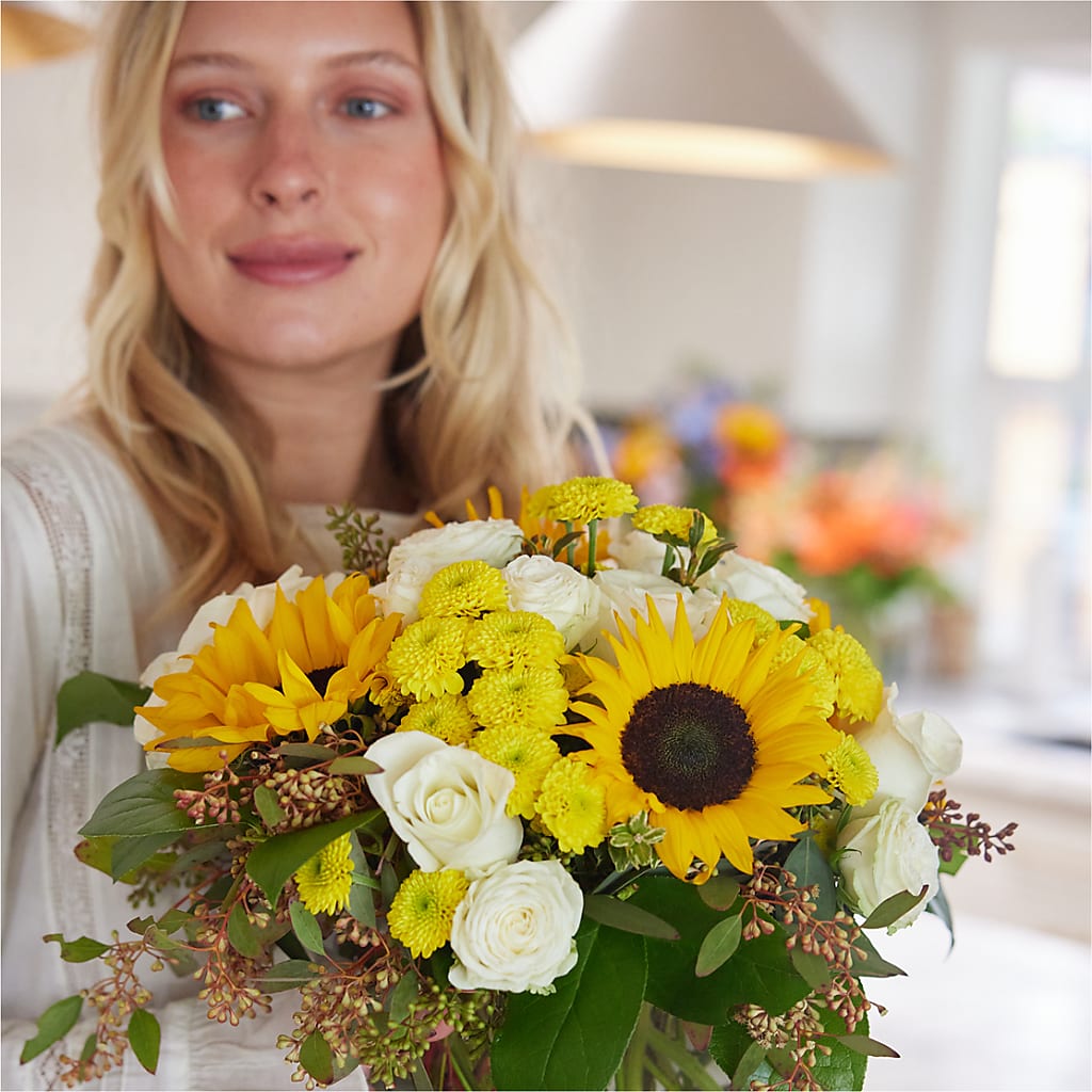 Luminous Morning Bouquet – HAYLEE FLOWERS & VARIETIES, Freeport NY
