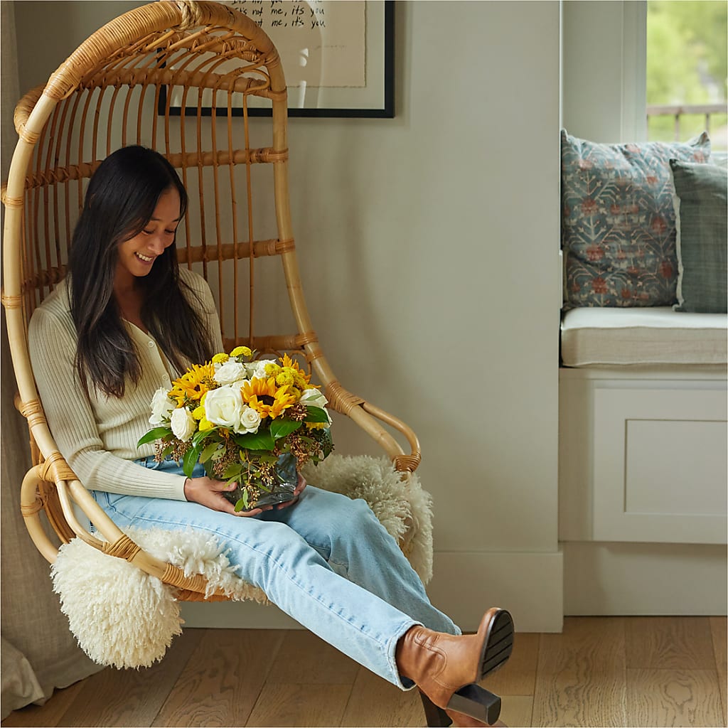 Luminous Morning Bouquet – HAYLEE FLOWERS & VARIETIES, Freeport NY