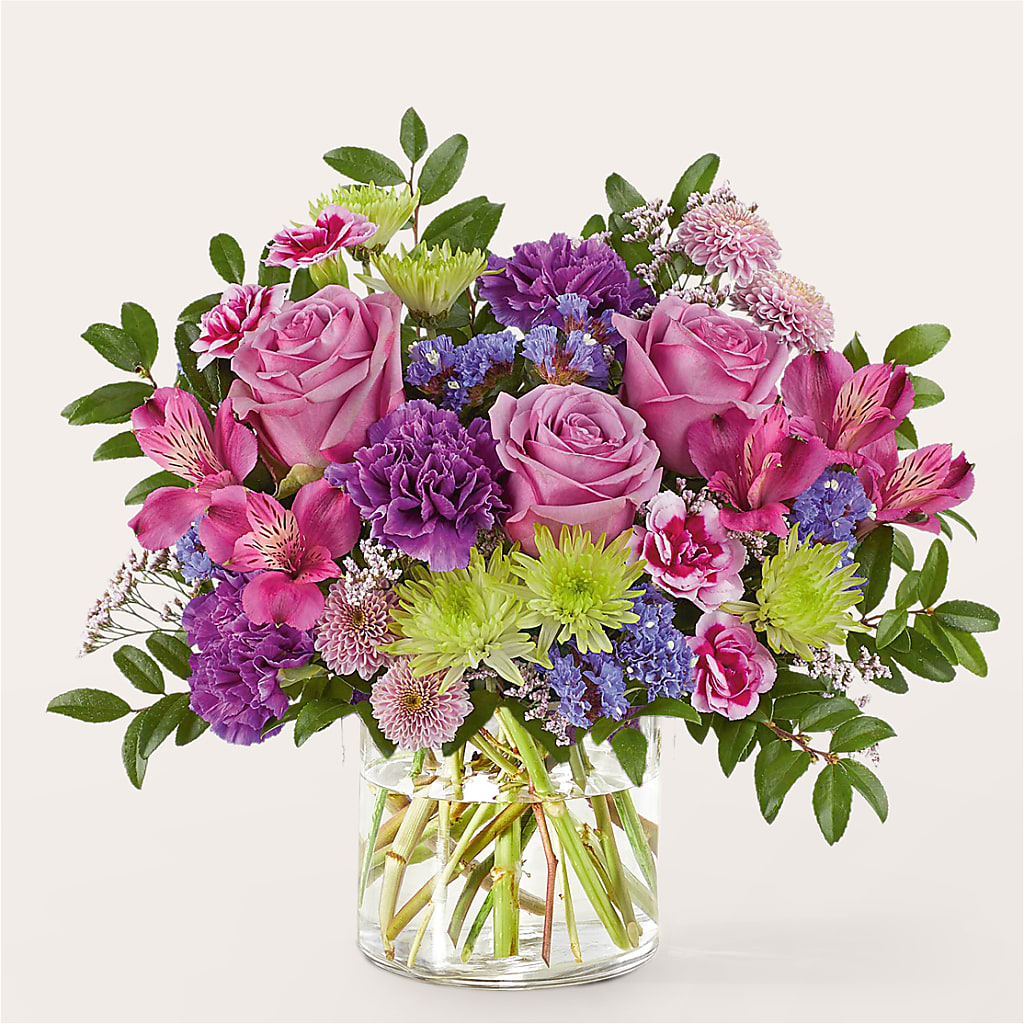 Glass Half Full Bouquet – HAYLEE FLOWERS & VARIETIES, Freeport NY