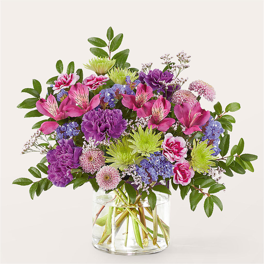 Glass Half Full Bouquet – HAYLEE FLOWERS & VARIETIES, Freeport NY