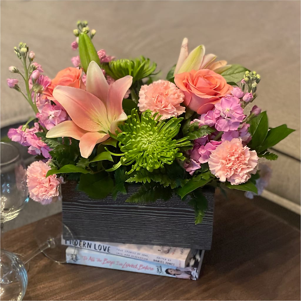 Beautiful Spirit Basket – HAYLEE FLOWERS & VARIETIES, Freeport NY