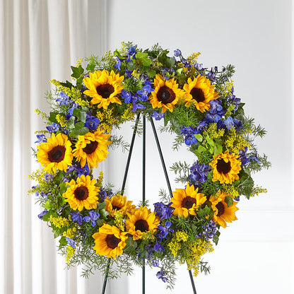Bright Rays Wreath – HAYLEE FLOWERS & VARIETIES, Freeport NY