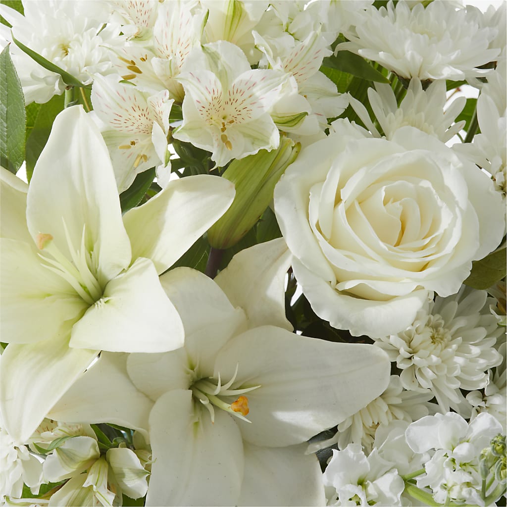 Peaceful Reflections Arrangement – HAYLEE FLOWERS & VARIETIES, Freeport NY
