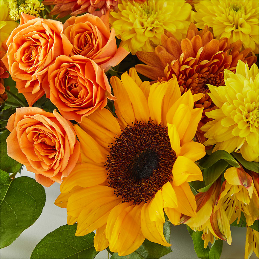 Autumn Harmony Centerpiece – HAYLEE FLOWERS & VARIETIES, Freeport NY