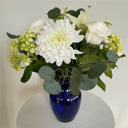 Snowy Dreams Bouquet – HAYLEE FLOWERS & VARIETIES, Freeport NY