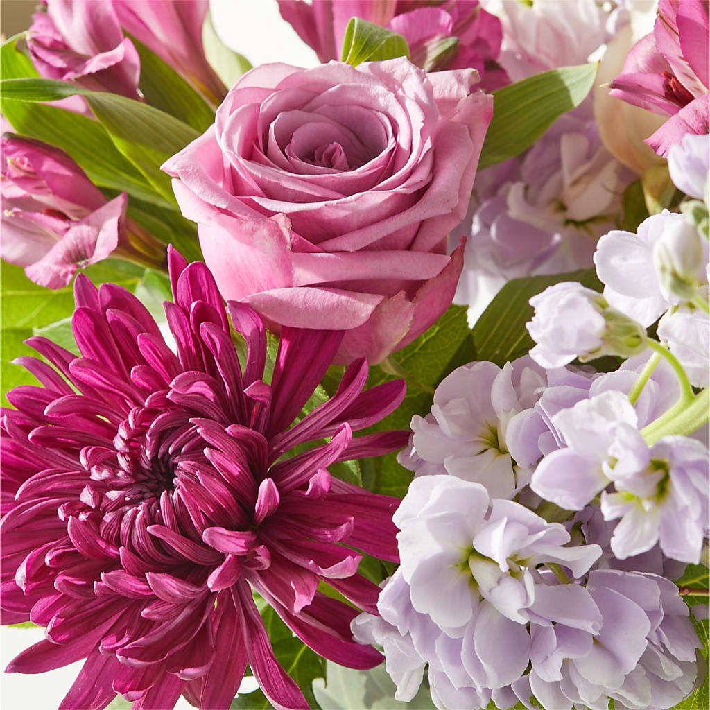 Amethyst Dreams Bouquet – HAYLEE FLOWERS & VARIETIES, Freeport NY