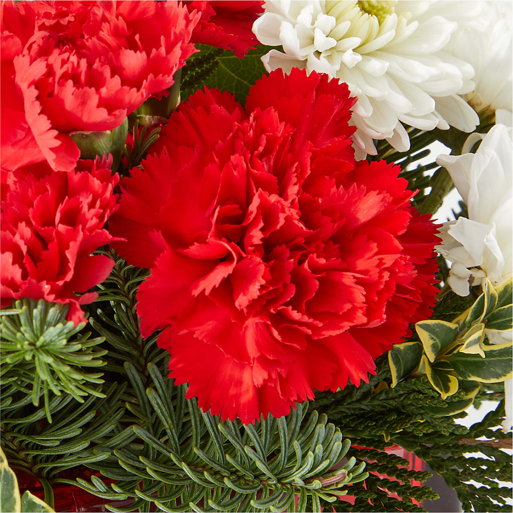 Christmas Market Bouquet – HAYLEE FLOWERS & VARIETIES, Freeport NY