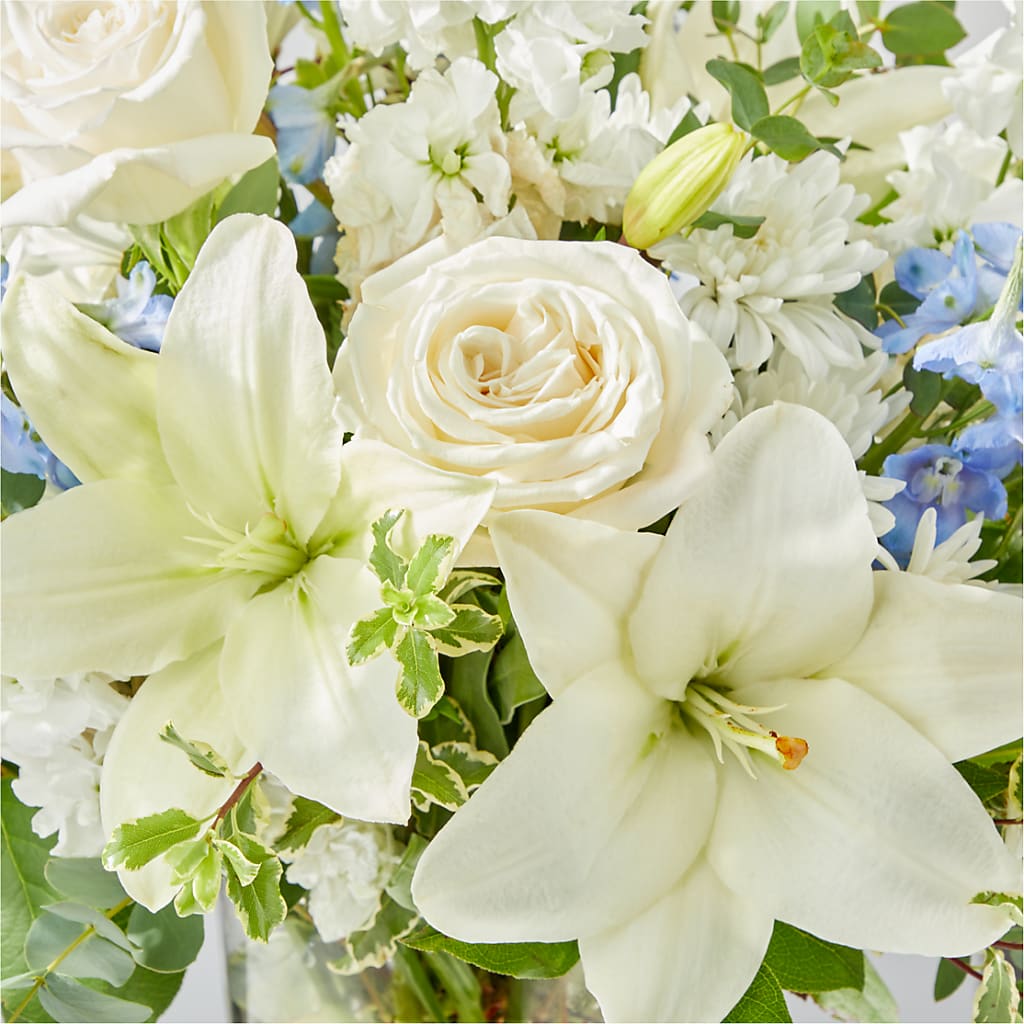 Peace of Mind Bouquet – HAYLEE FLOWERS & VARIETIES, Freeport NY