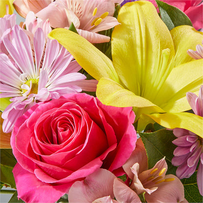 Sprinkles Bouquet – HAYLEE FLOWERS & VARIETIES, Freeport NY