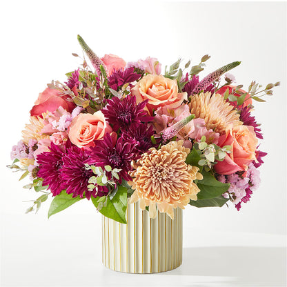 Berry Cobbler Bouquet with Ivory Vase – HAYLEE FLOWERS & VARIETIES, Freeport NY