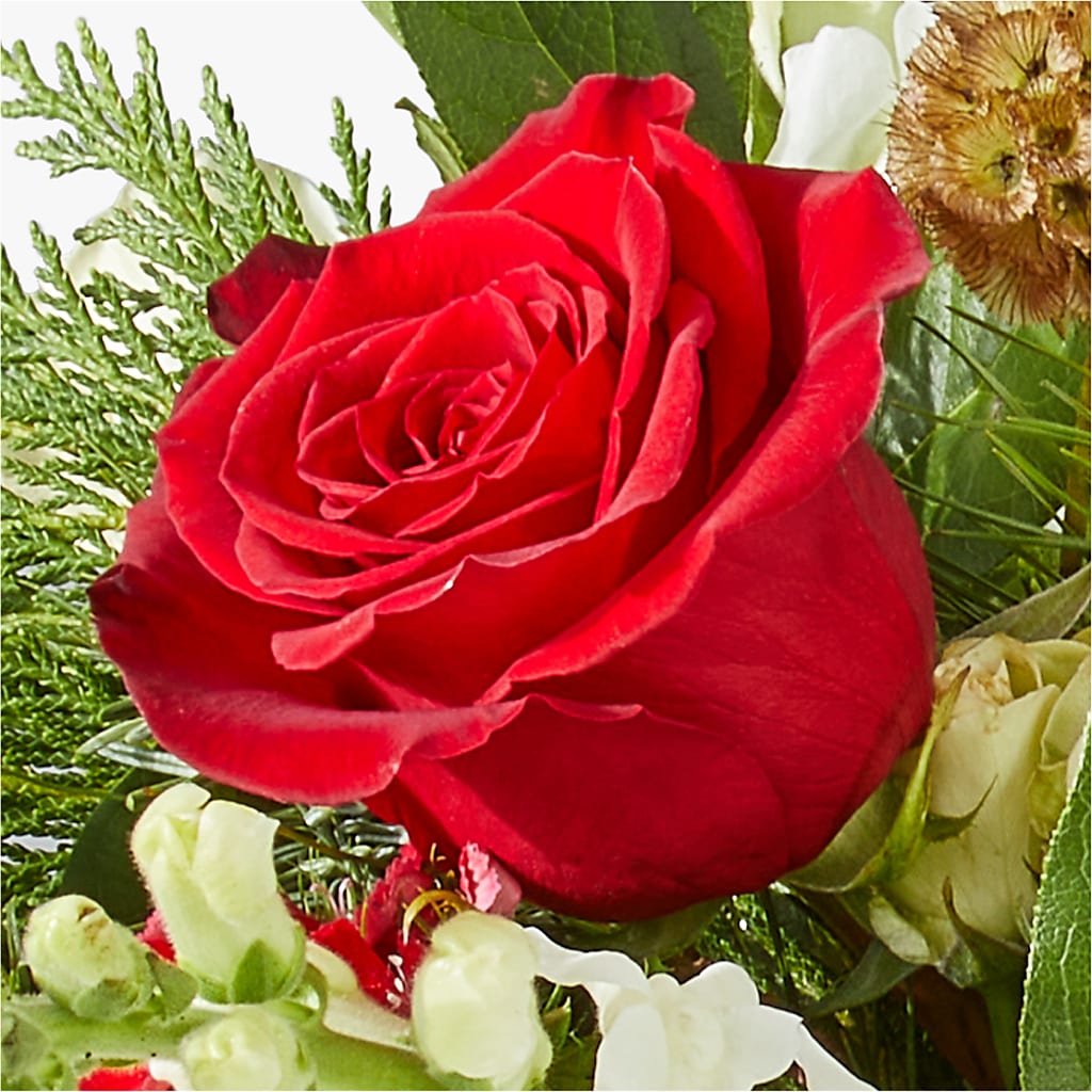 Deck the Halls Bouquet – HAYLEE FLOWERS & VARIETIES, Freeport NY