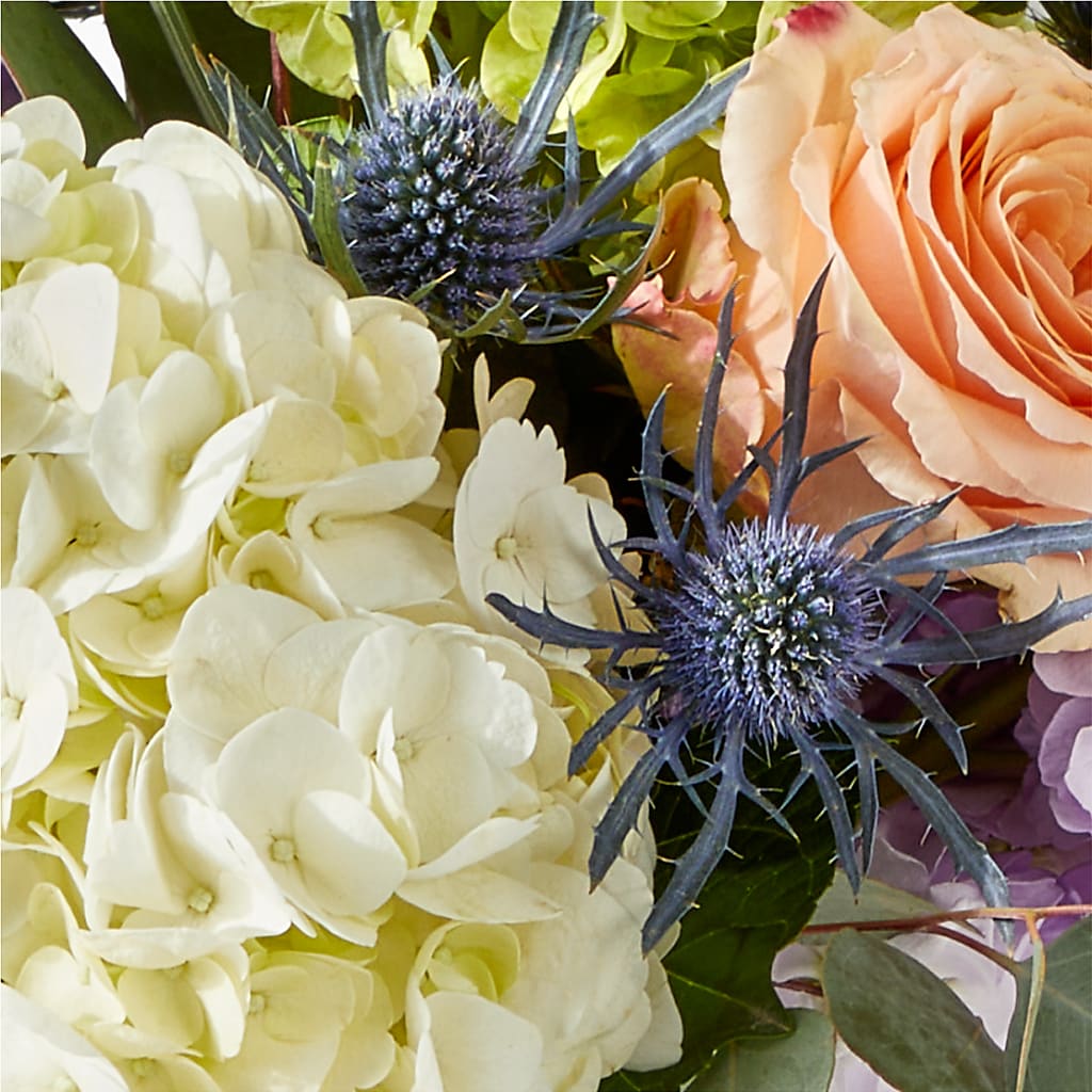 Porch Swing Bouquet – HAYLEE FLOWERS & VARIETIES, Freeport NY