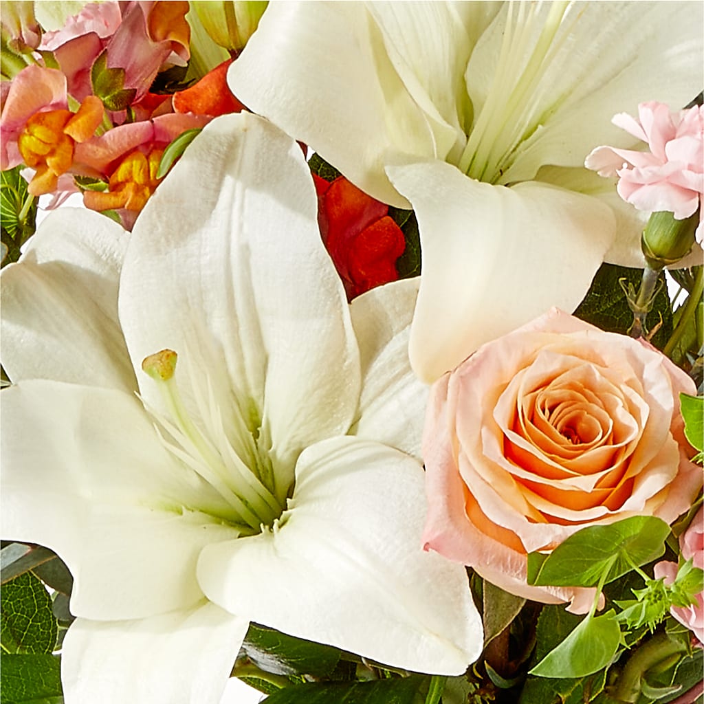 Grapefruit Splash Bouquet – HAYLEE FLOWERS & VARIETIES, Freeport NY