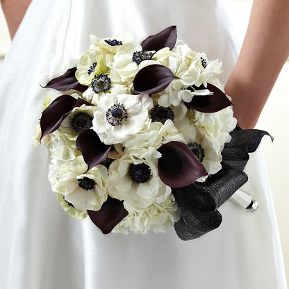 To Have and To Hold Bouquet – HAYLEE FLOWERS & VARIETIES, Freeport NY