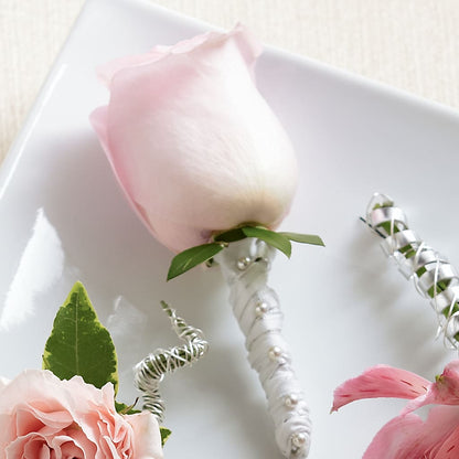 Pink Rose Boutonniere – HAYLEE FLOWERS & VARIETIES, Freeport NY