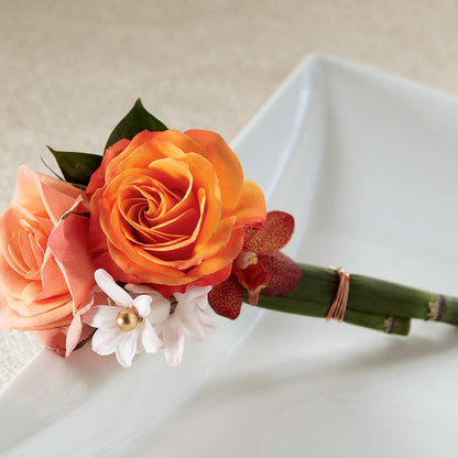 Sunset Dream Boutonniere – HAYLEE FLOWERS & VARIETIES, Freeport NY