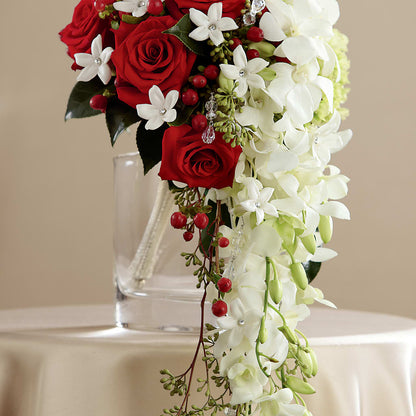 Here Comes the Bride Bouquet – HAYLEE FLOWERS & VARIETIES, Freeport NY